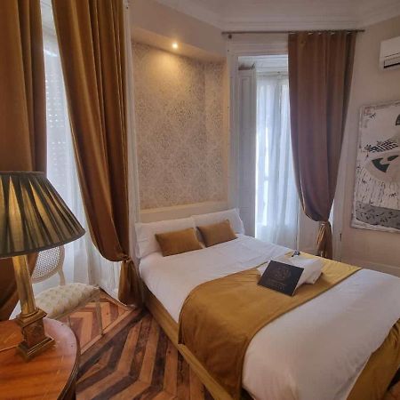 Le Petit Palue- Flora Hotel Madrid Buitenkant foto