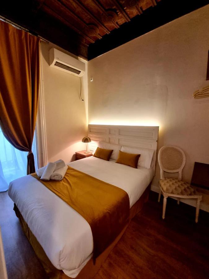 Le Petit Palue- Flora Hotel Madrid Buitenkant foto