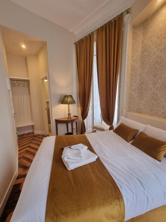 Le Petit Palue- Flora Hotel Madrid Buitenkant foto
